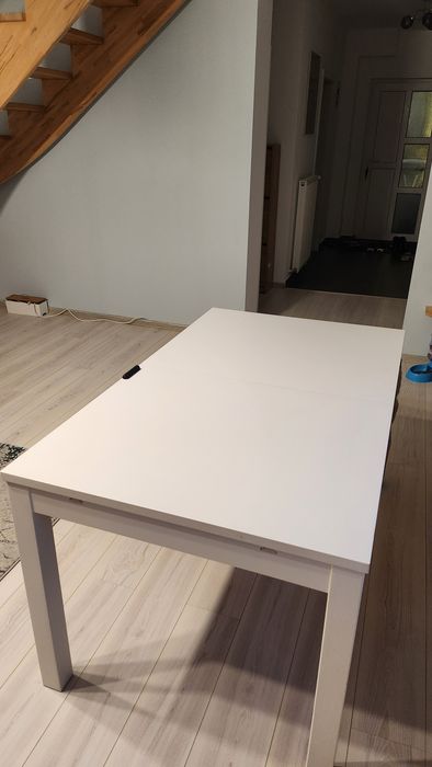 Masa Dining extensibilia Ikea + 6 scaune tapitate