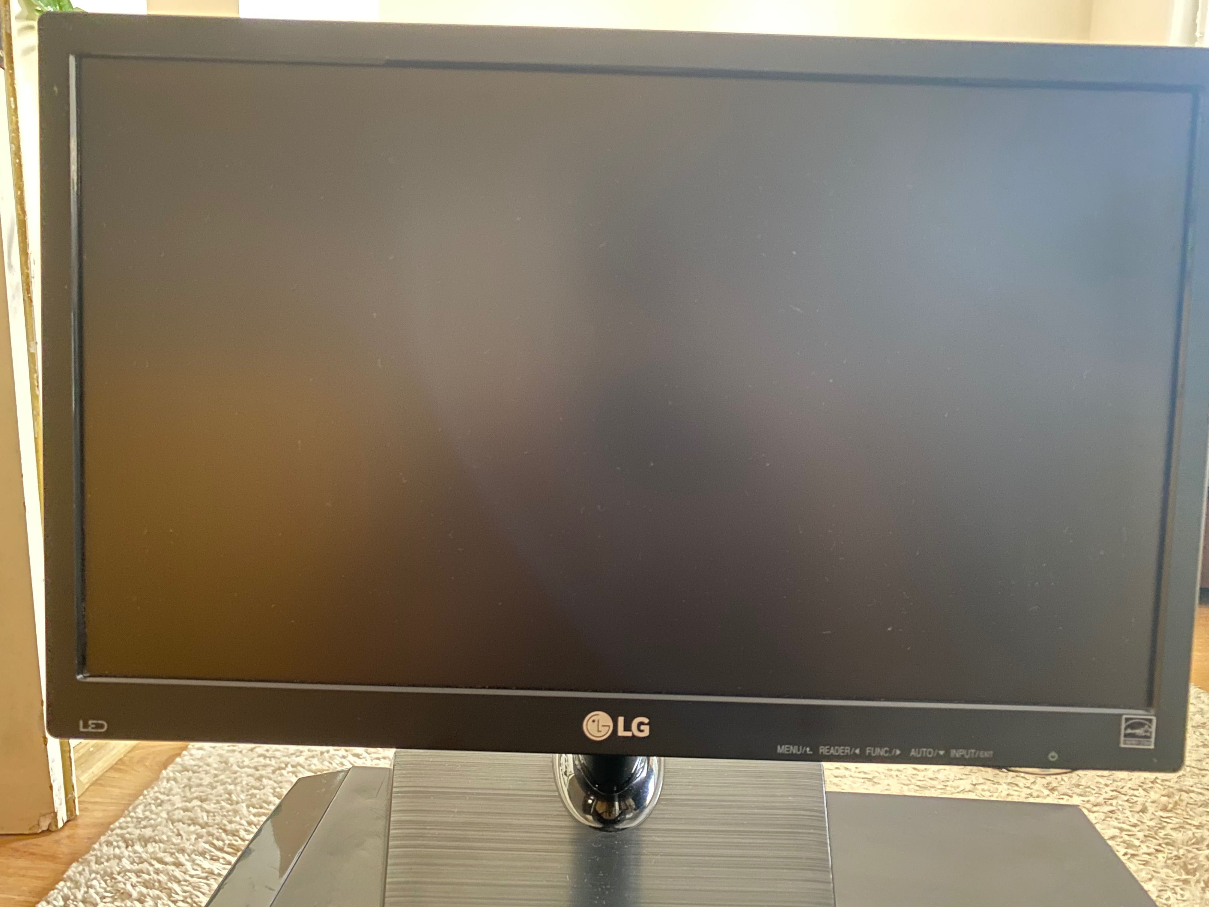 Монитор LG 19’ (като нов) LG 19M37A-B