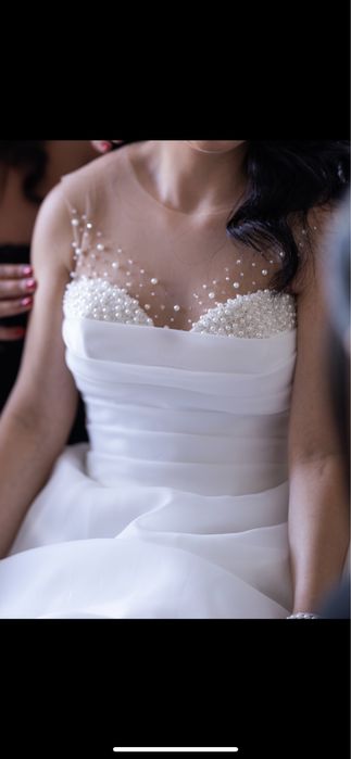Vand rochie de mireasa