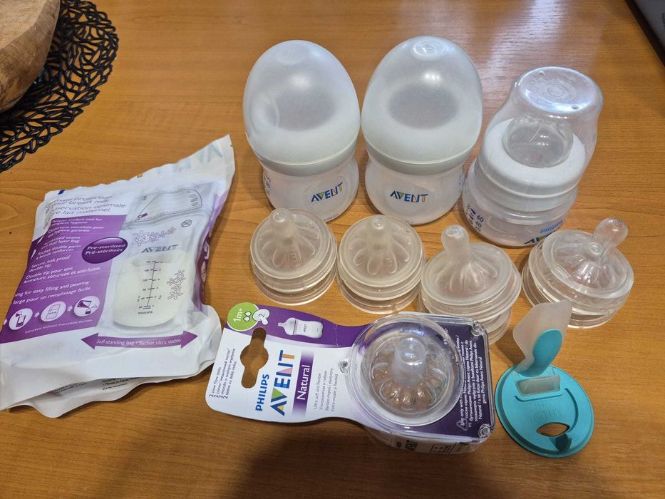 Biberoane nou nascuti Philips Avent + accesorii