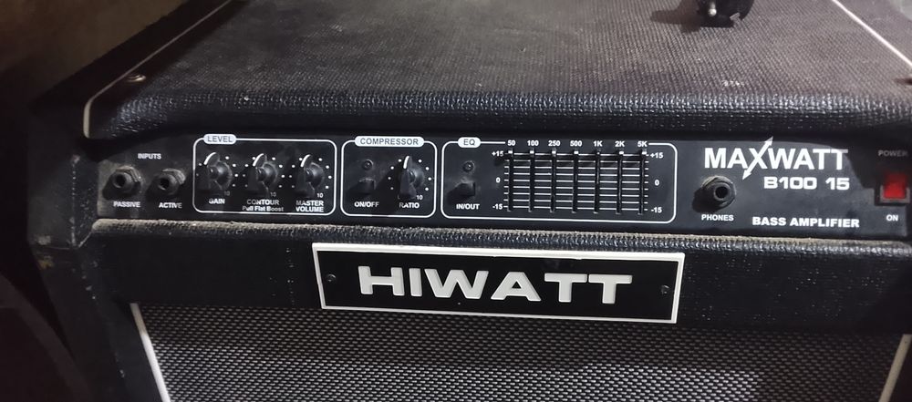 Vand si schimb detali la tel