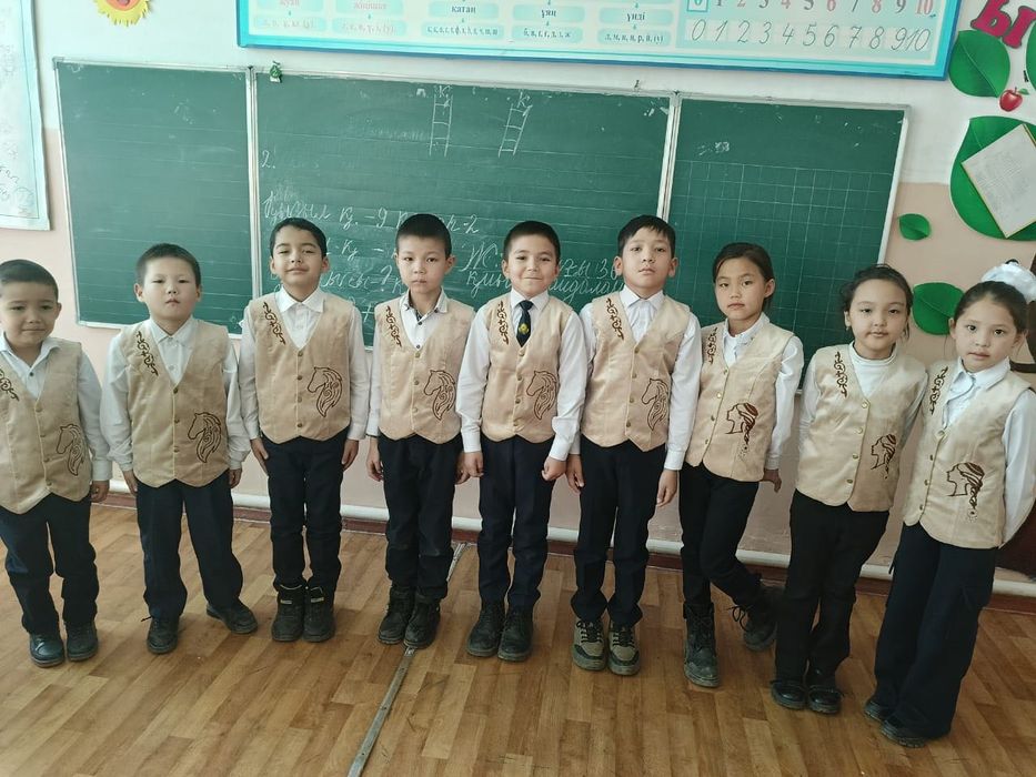 Жилетки детские для мальчиков и девочек