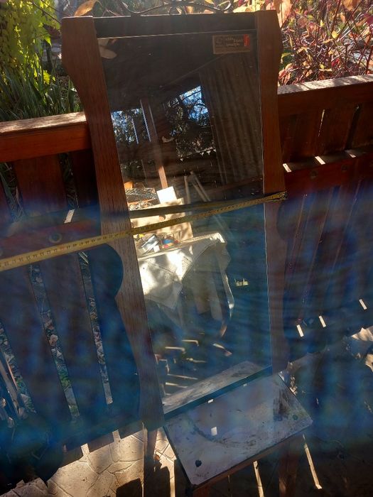 Oglinda cu ramă de fier forjat și lemn