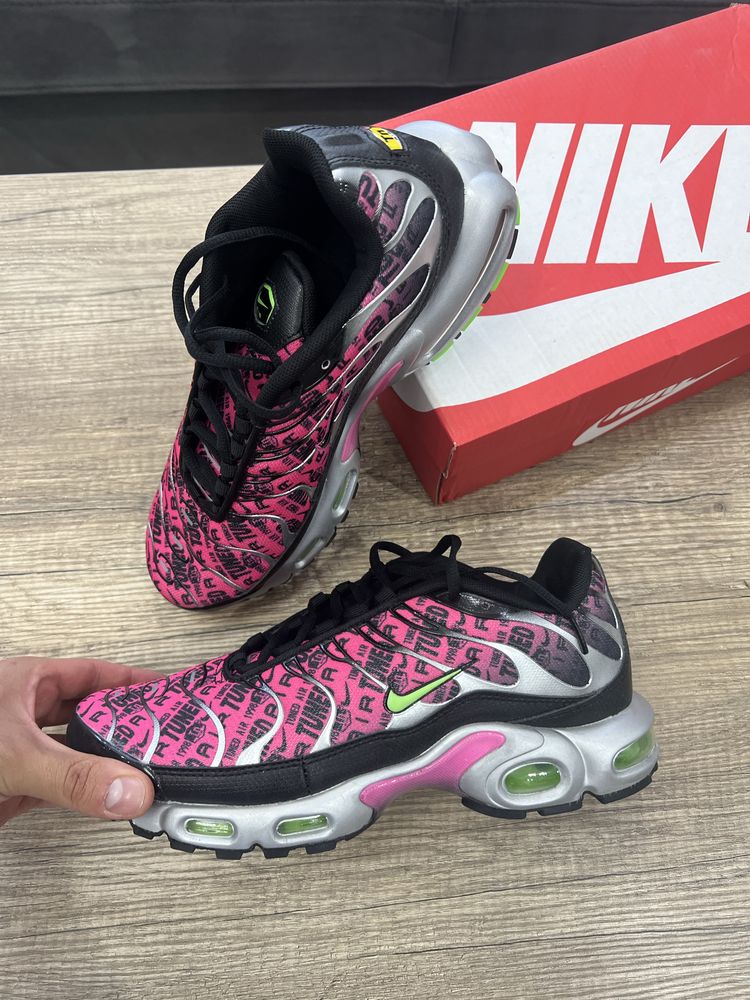Nike Air Max Plus TN SE – Pink/Black Graphic Edition / Размер 44