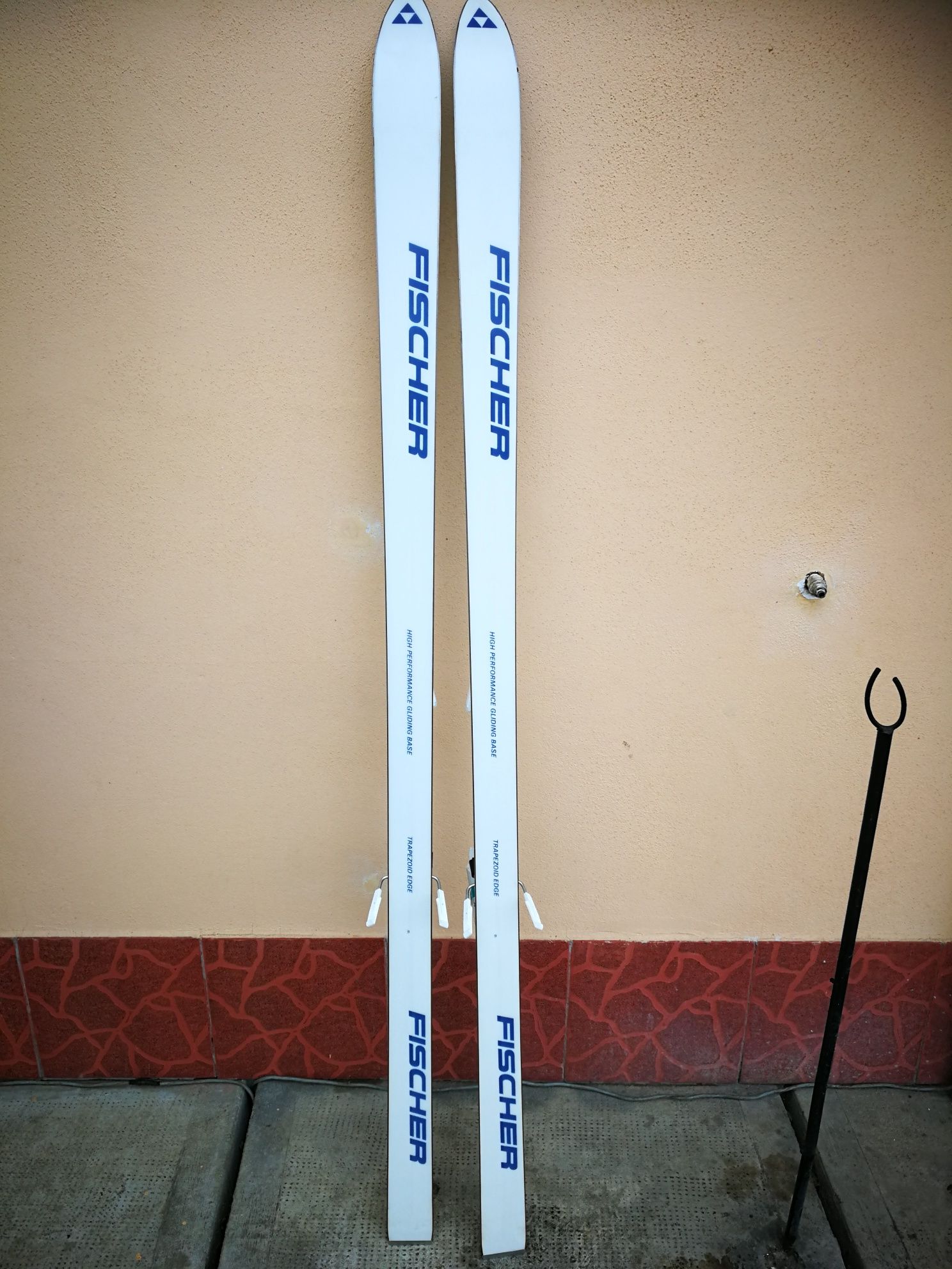 Skiuri fischer swing 185cm / salomon crossmax 180cm