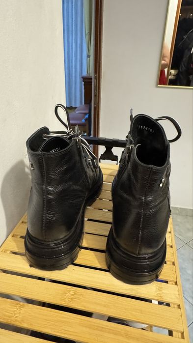 cizme din piele în stare excelentă,40