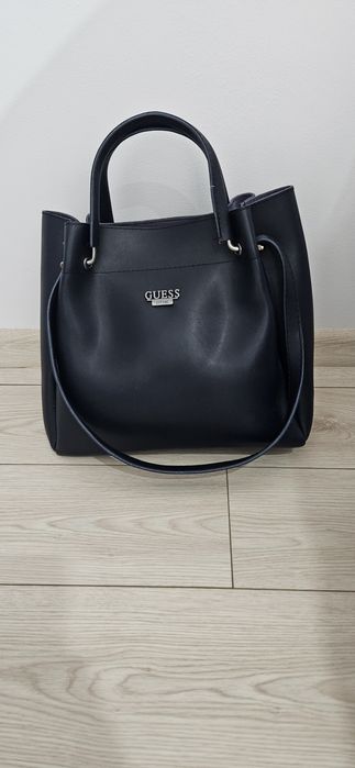 Geanta dama Guess