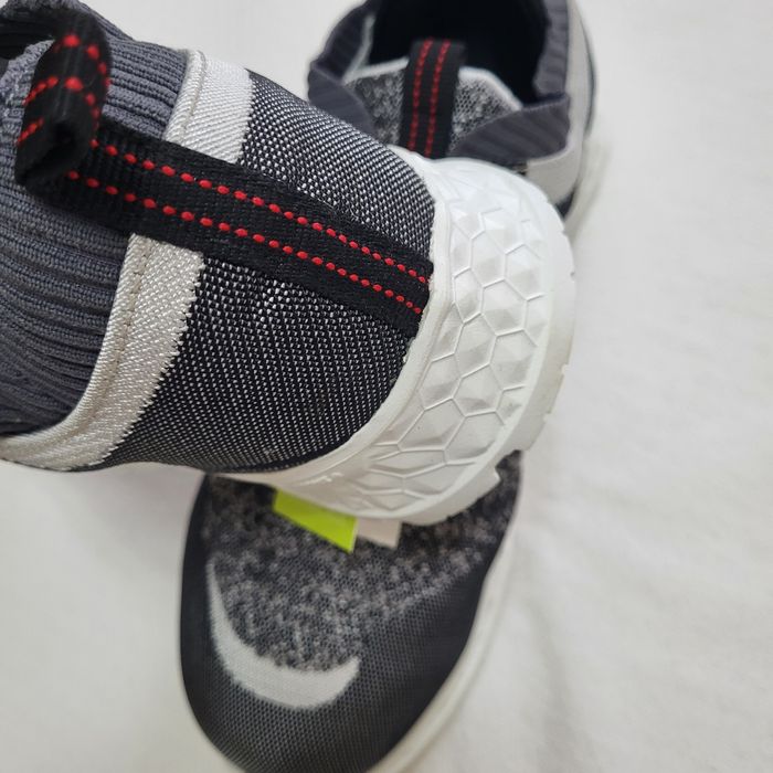 Pantofi noi Perf cu bombeu marime 39