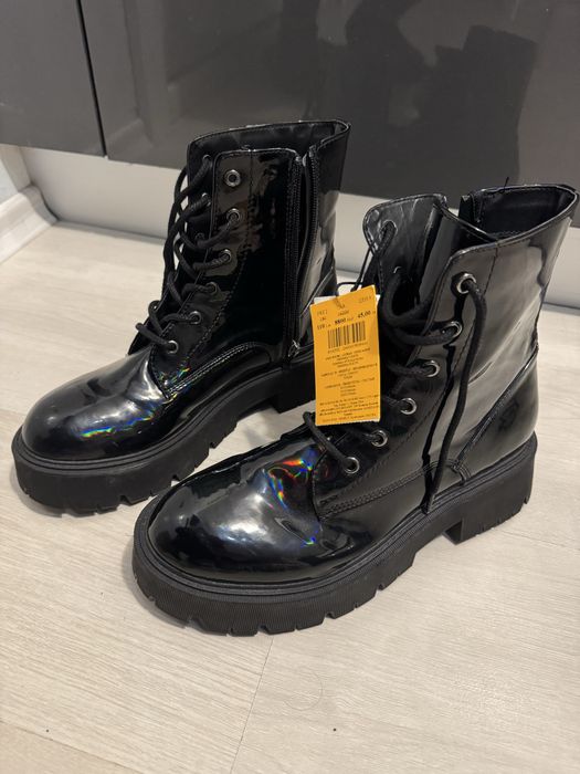 Черни обувки Bershka