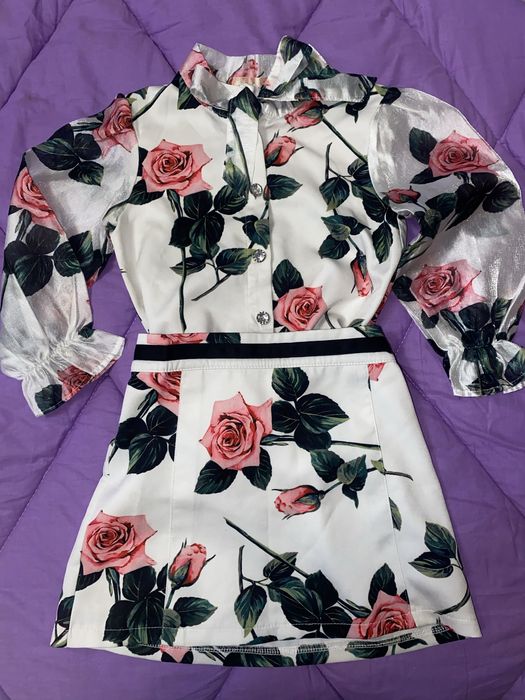 Костюм юбка с блузкой