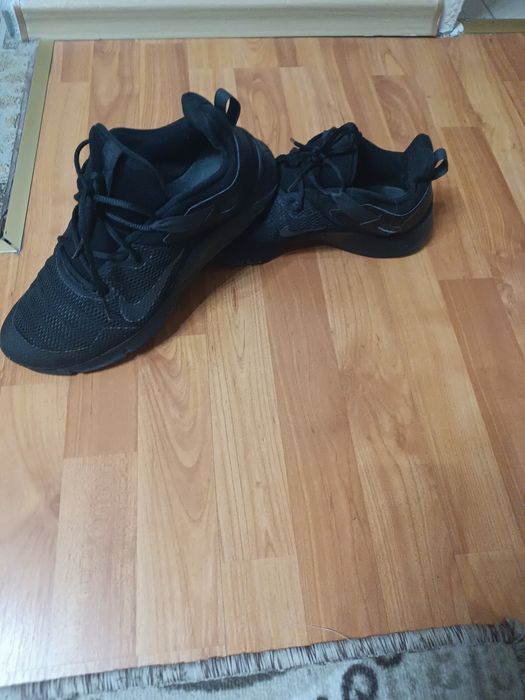 Найк маратонки 45 номер