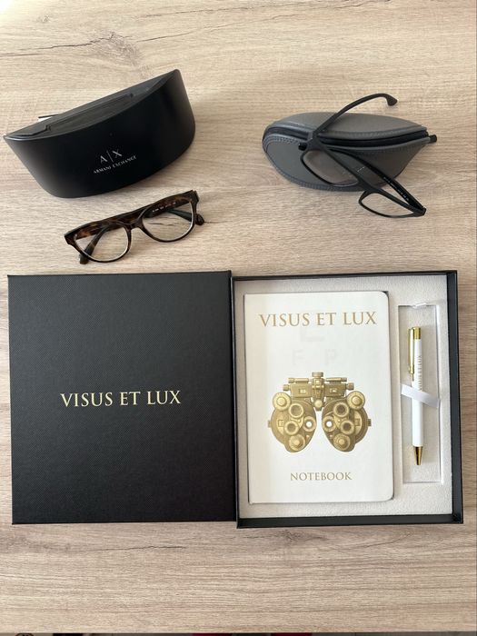 Подаръчен комплект - луксозна тетрадка с химикал