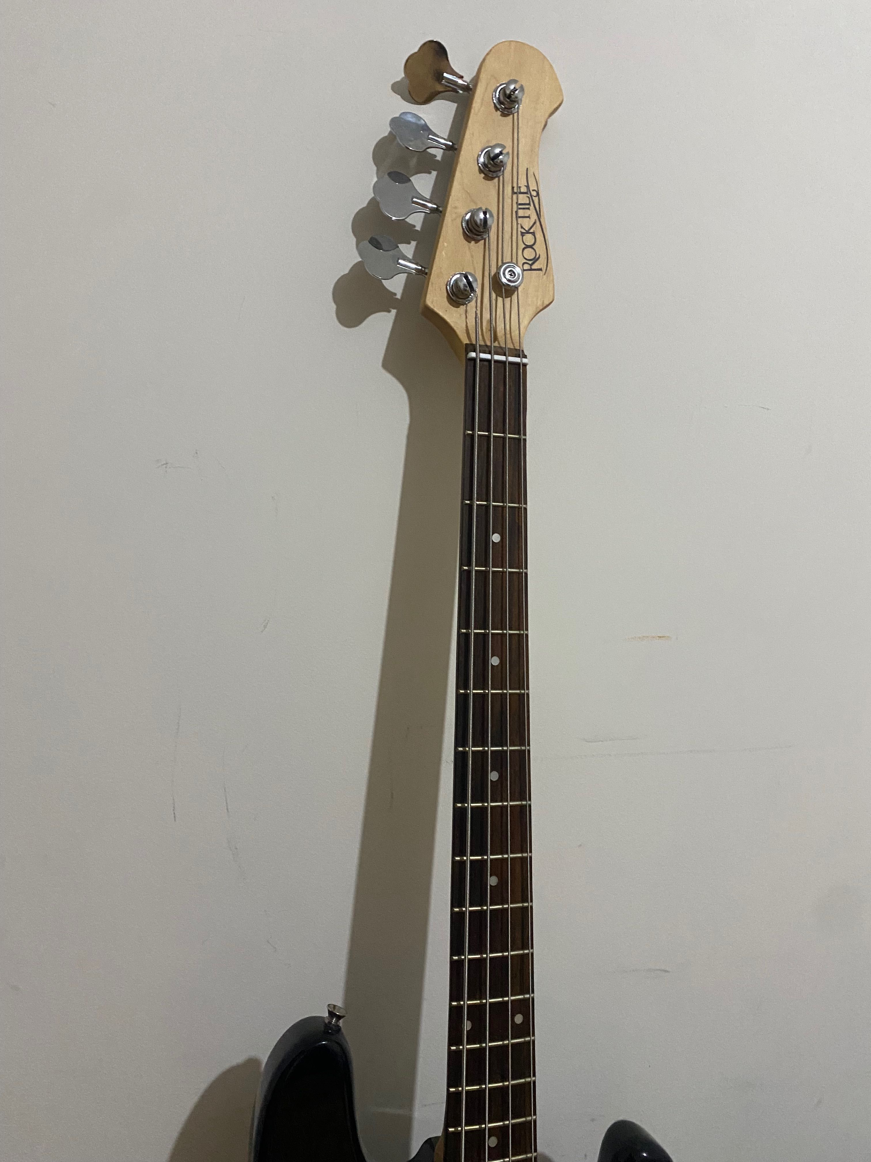 Chitara Bass ROCKTILE