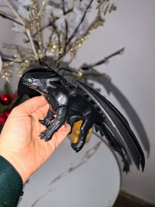 Jucărie dragon furia nopții nou