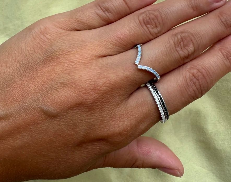 На скидкееее! Skidka! серебряное кольцо с ОПАЛОМ!