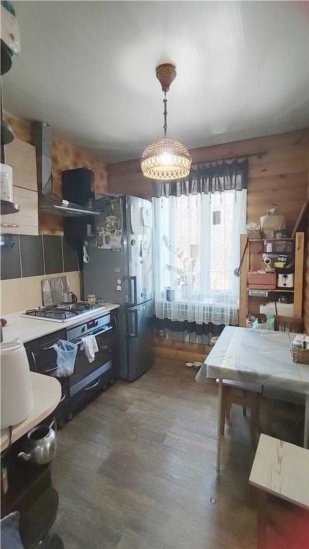 *Продам 3 комн  дом ул . Федченко. Помощь в ипотеке. Торг