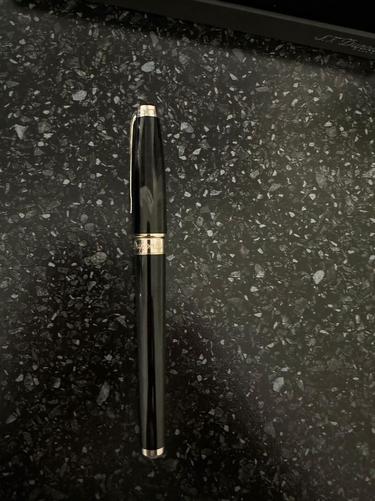 Продам коллекционную перьевую ручку S.T. Dupont