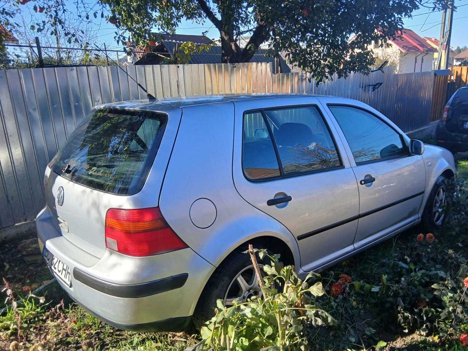 Volkswagen Golf 4 – 1.4 benzină, 2001 – stare tehnică bună