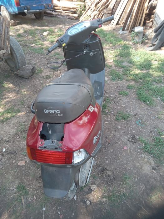 Vând scuter piaggio sfera 2t 80cc set nou