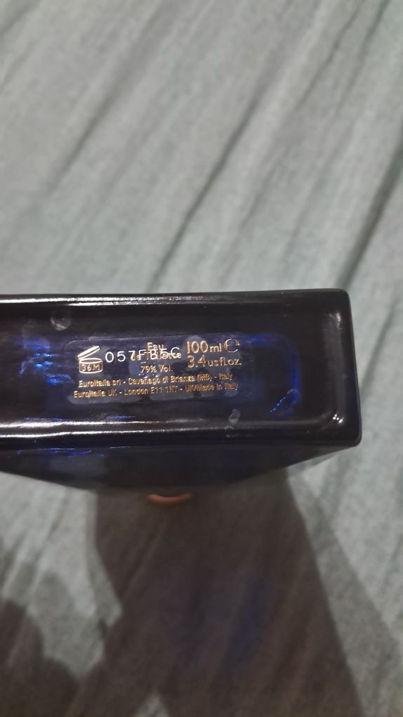 Vând versace dylan blue nou si original. Pot schimba pentru alt parfum