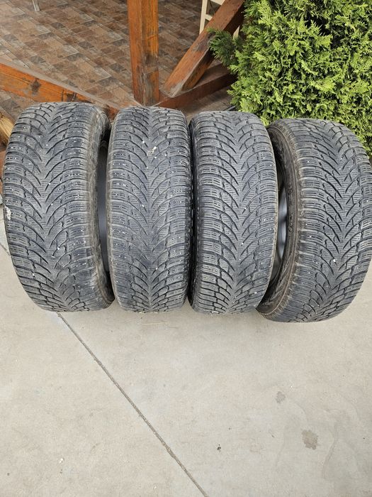 235 60 18 iarna Nokian WR SUV 4