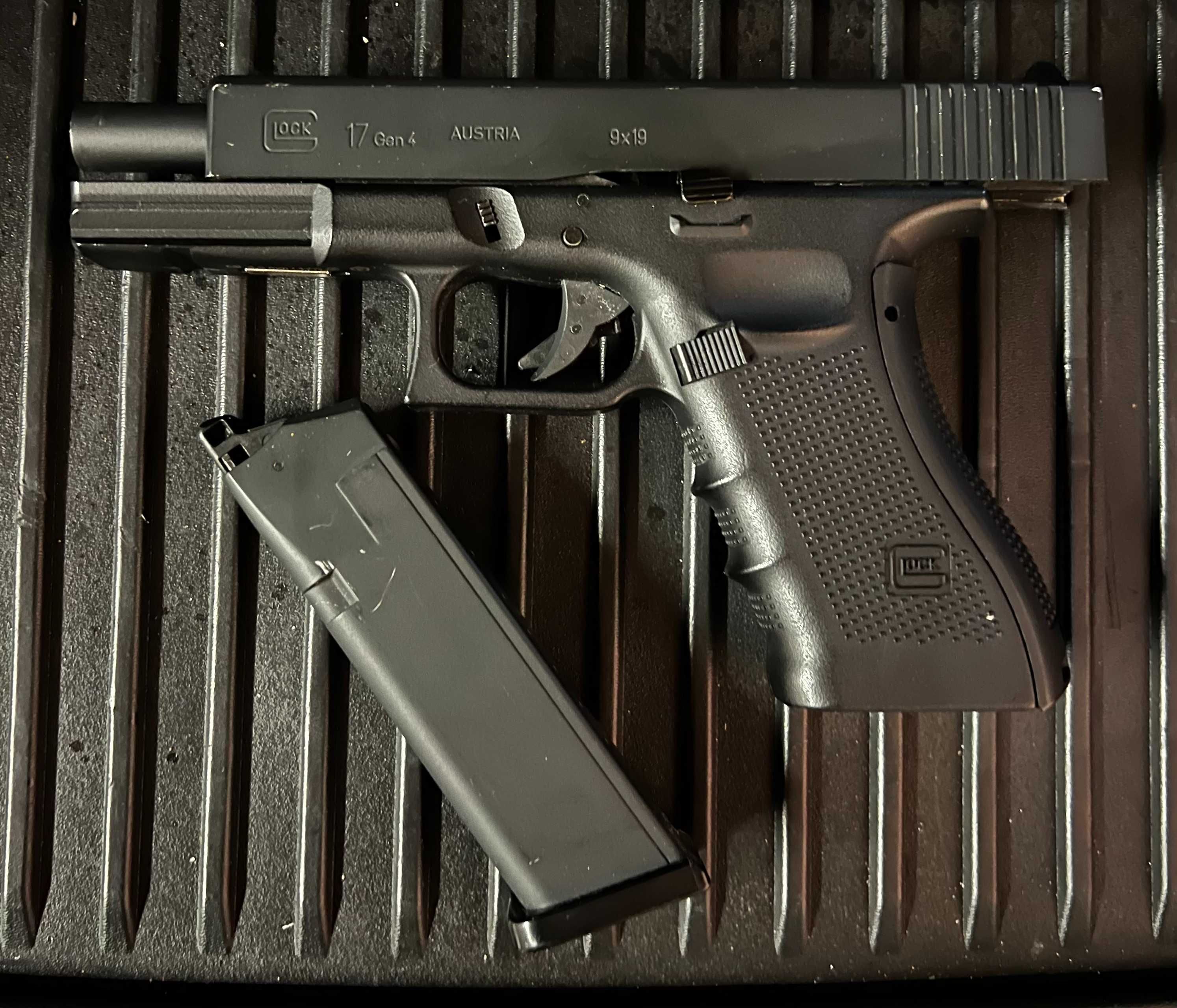 Въздушен пистолет Umarex Glock 17 Gen4 Blowback 4,5mm