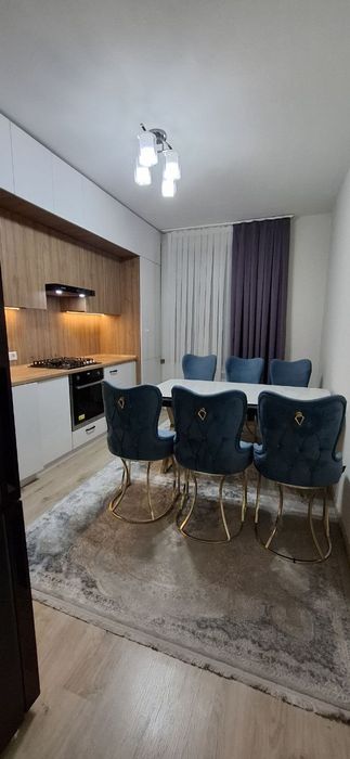 Olmazor sitida ikki xonali kvartira sotiladi.