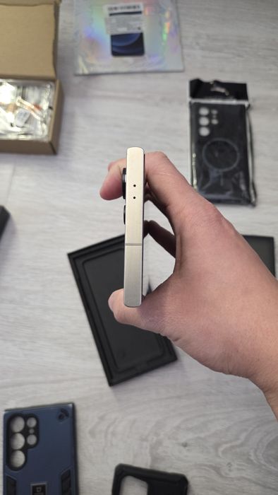 Samsung Galaxy S24Ultra pachet complet