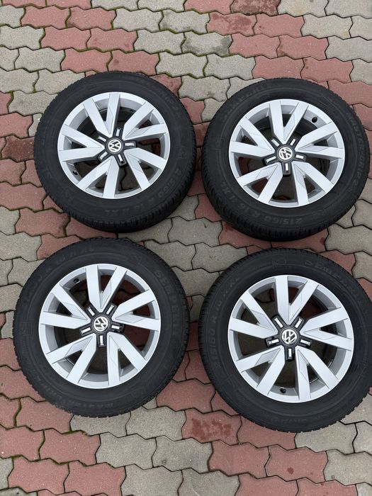 Jante de aluminiu originale VW R16 model Aragon cu cauciucuri de iarna