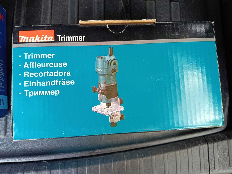 Masina de frezat unimanuala Makita 3709