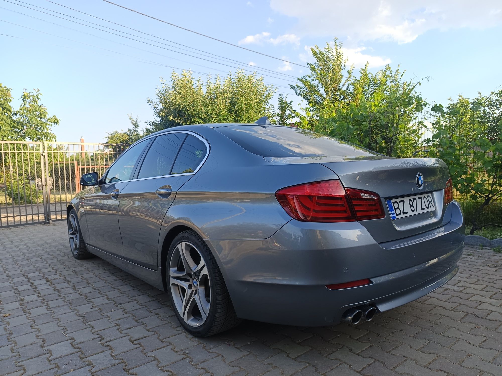 Vând BMW f 10 2.0 diesel