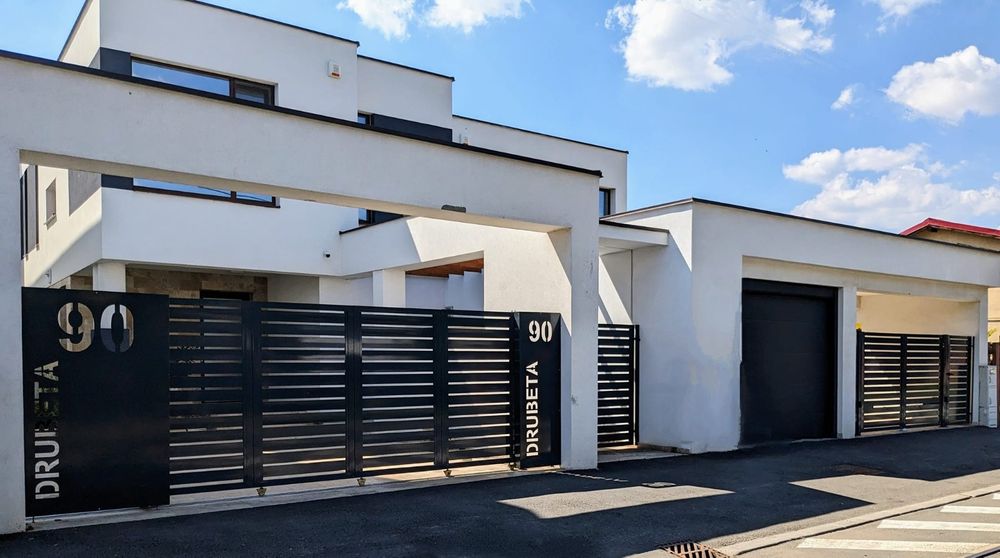 Producem din aluminiu garduri, balustrade, mascare tomberoane sau tevi