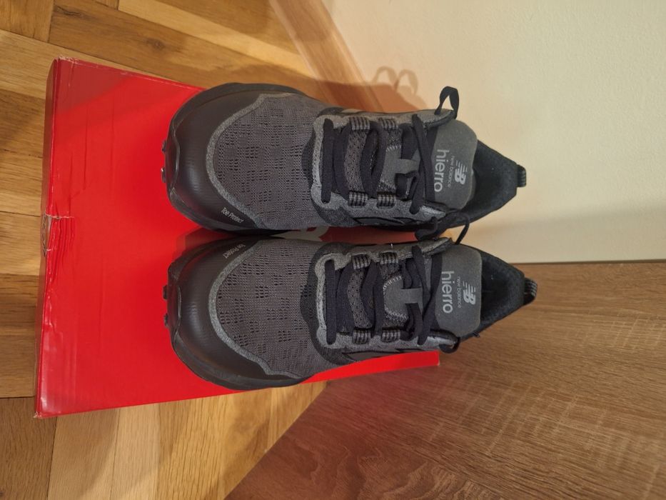 New Balance Hierro