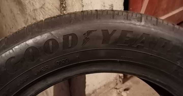 Продавам 2 броя летни гуми 205.55.16 на 1 сезон дот 2020 Goodyear