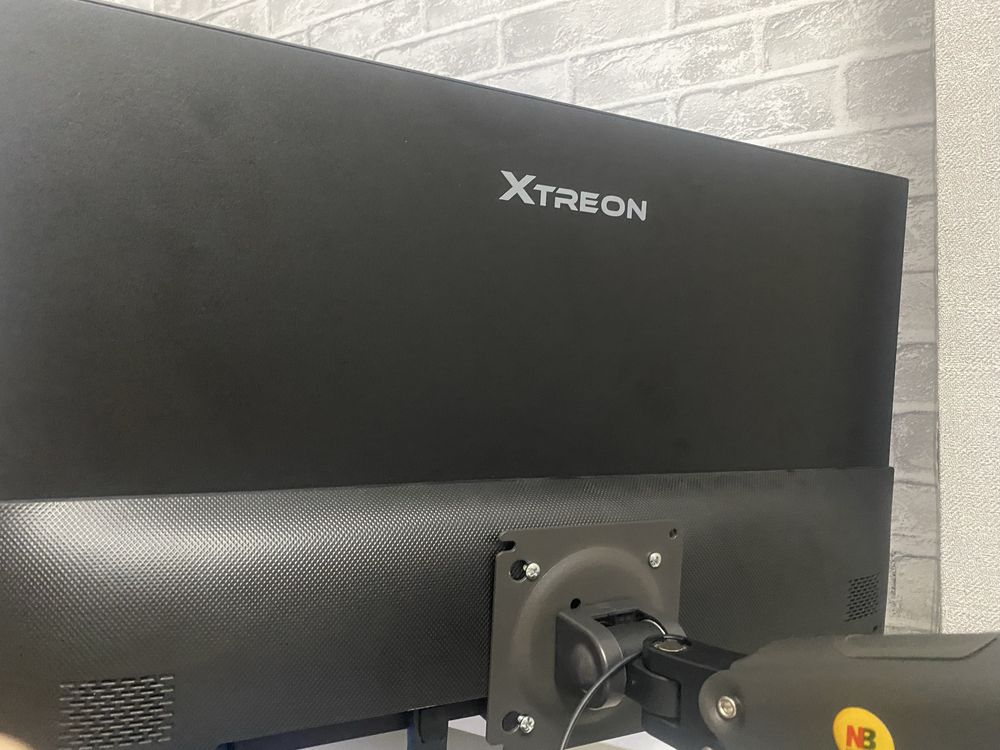 игровой монитор xteron 240 герц срочно!!!