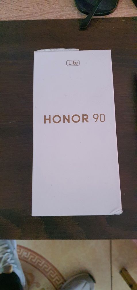 Vând honor 90 lite