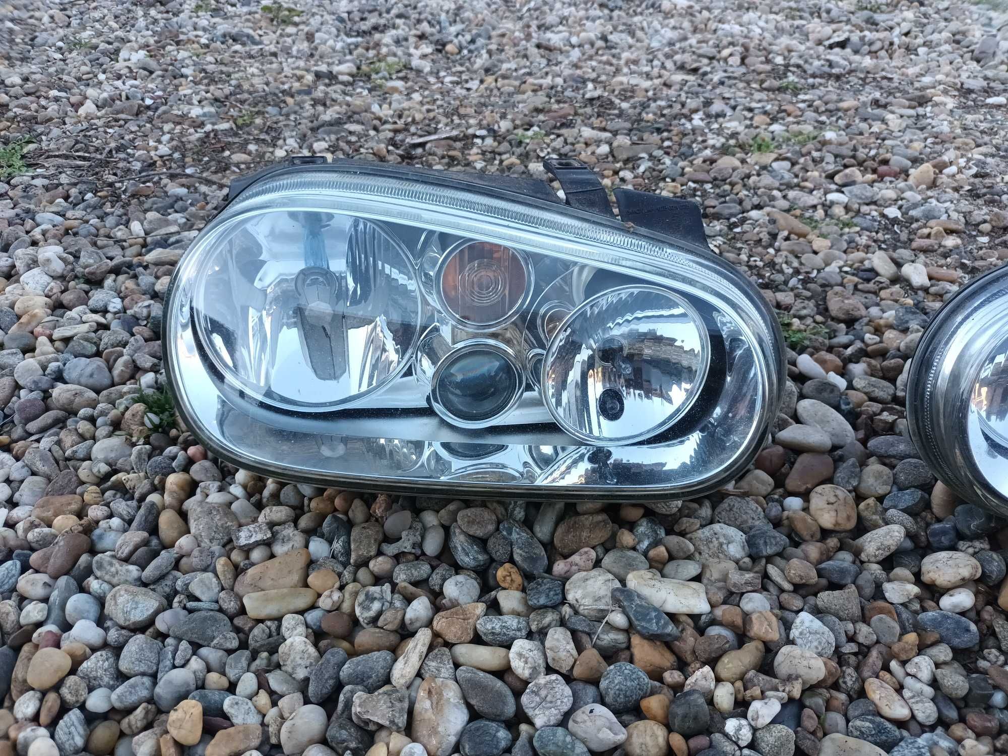 ляв и десен фар с халоген за фолксваген голф 4 VOLKSWAGEN GOLF 4