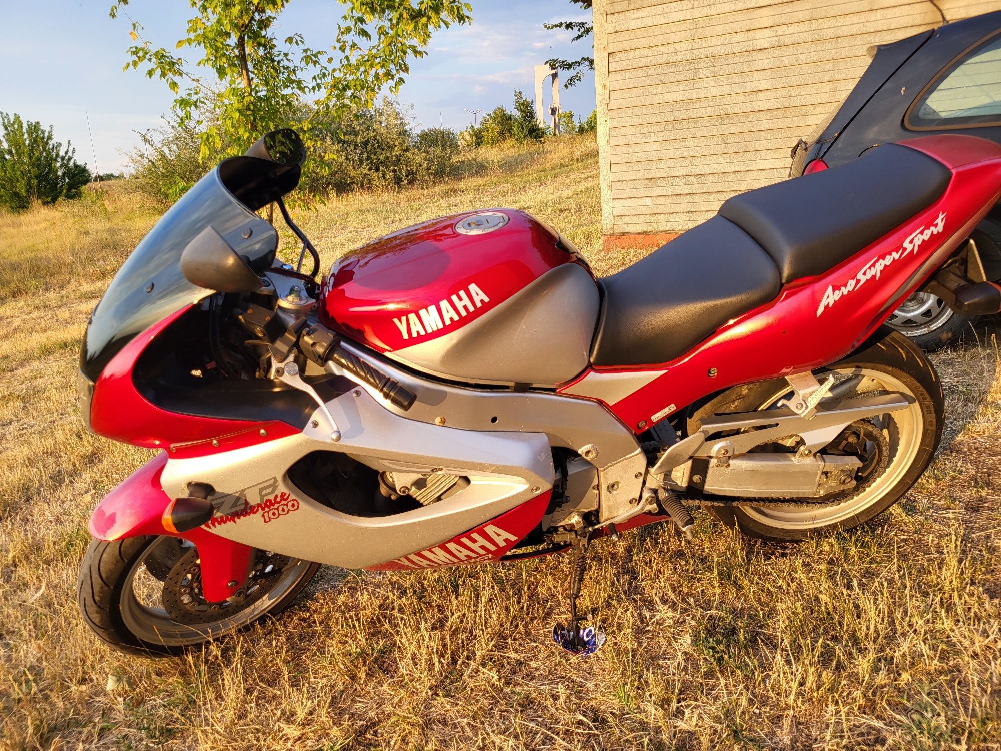Yamaha YZF 1000 R