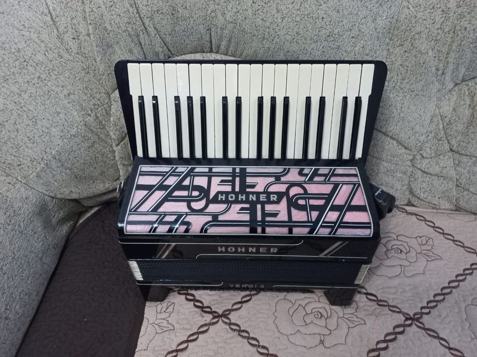 Acordeon Hohner Verdi.