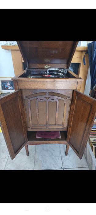 Gramofon firma Selecta vintage