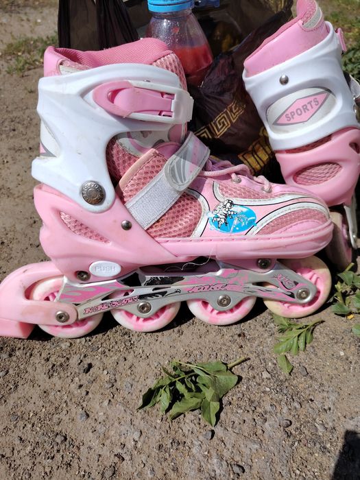 Продам ролики для девочки, в очень хорошем состоянии
