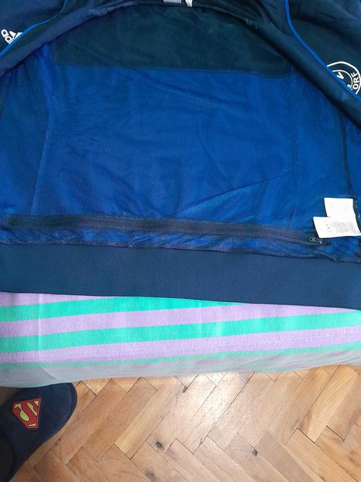 Оригинално Горнище Adidas-L