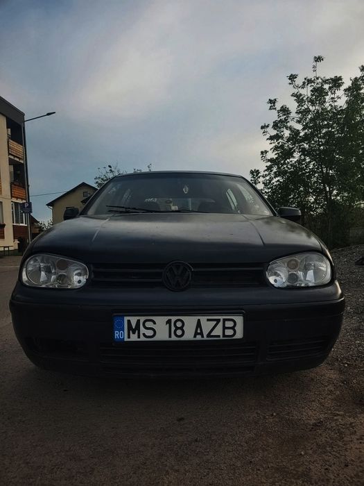 Vând golf 4 1.6 16V