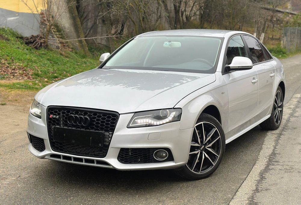 Audi A4 B8 Limuzina  2.0 TDI 143 Cp An 2009 Adus din Germania