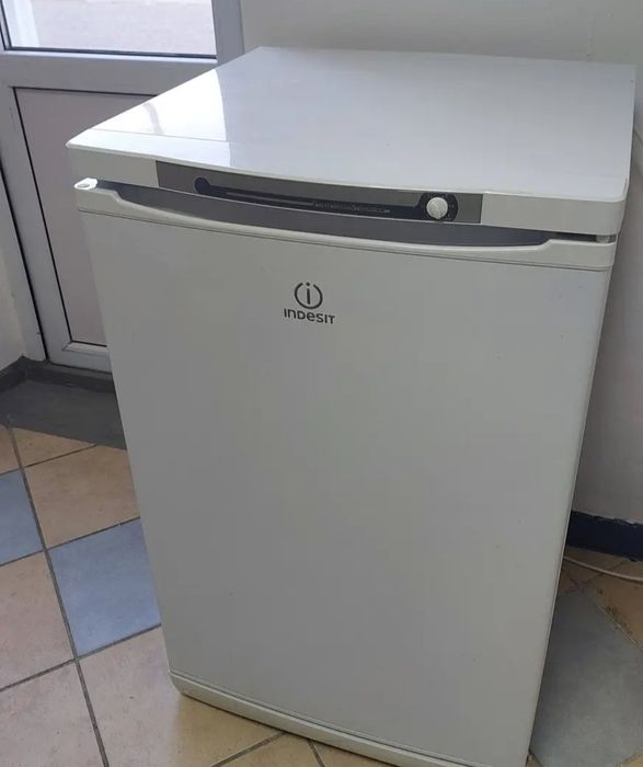 Продам морозильник