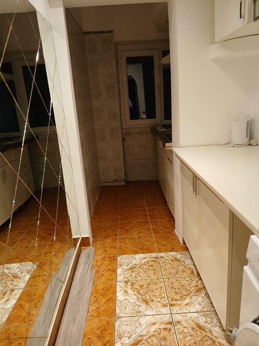 Garsoniera de inchiriat