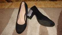 Pantofi negri cu toc cu sclipici nr 36