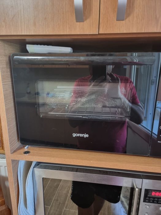 Vând mini cuptor electric Gorenje OM30GBX