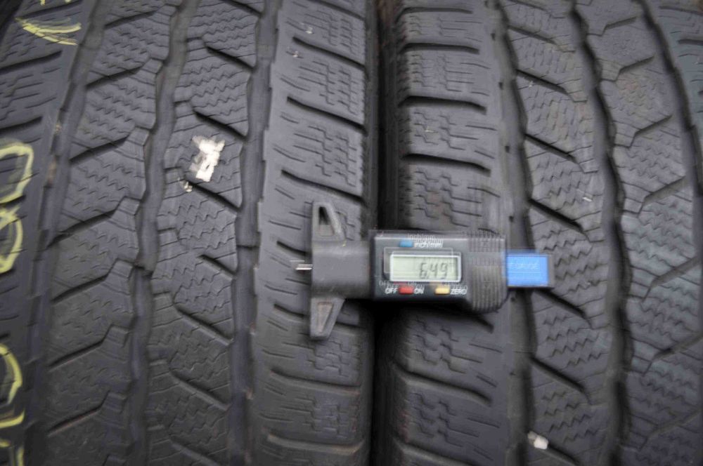 SET 4 Anvelope Iarna 215/60 R17C CONTINENTAL VanContact Winter