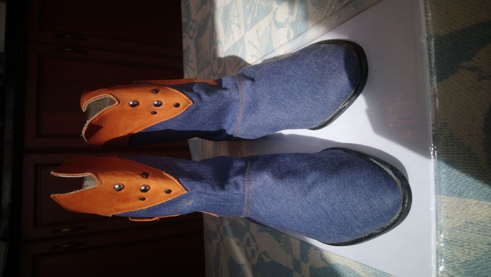 БОТИ дънкови с кожа, Български, Красиви,Оригинални.НЕобувани,ЧистоНови